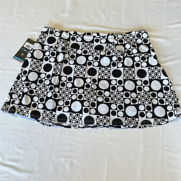 Ibkul Swing Skort Elise Black and White L and XL