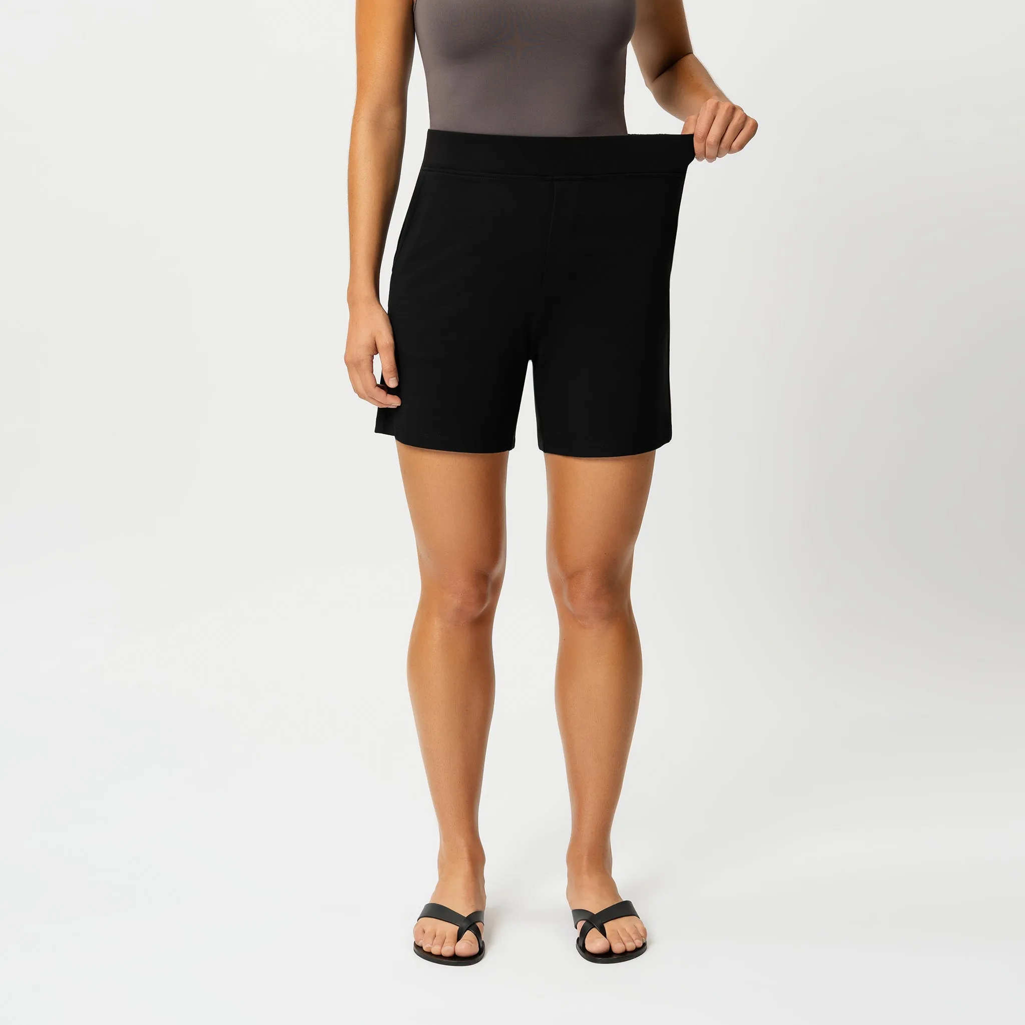 Light Ponte Shorts