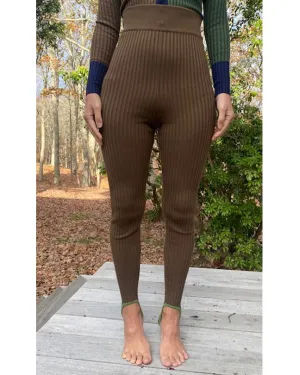 Nonna riding pants in mud