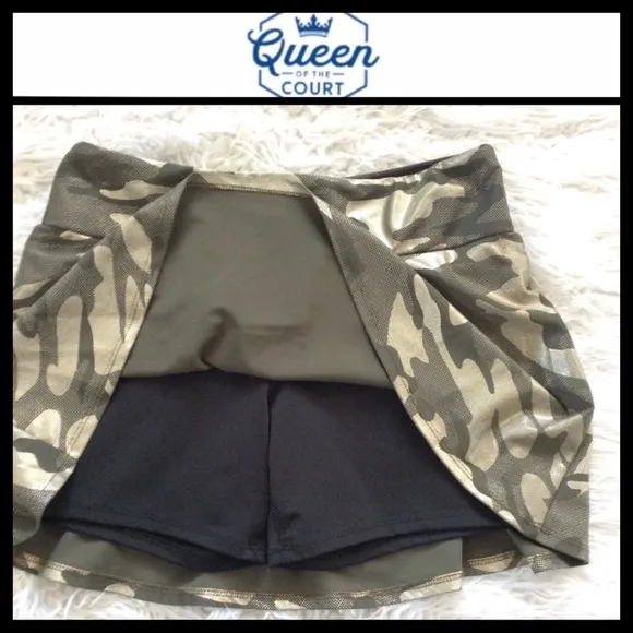 NWOT Queen of the Court Camo Foil Skort