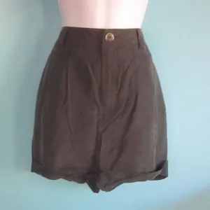 Pleated Front Gray Silk Shorts Size 8 Bird by Juicy Couture Spring &amp; Summer