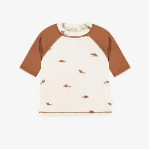 T-shirt de bain beige avec manches aux coudes brunes, bébé || Beige bathing t-shirt with brown elbow sleeves, baby