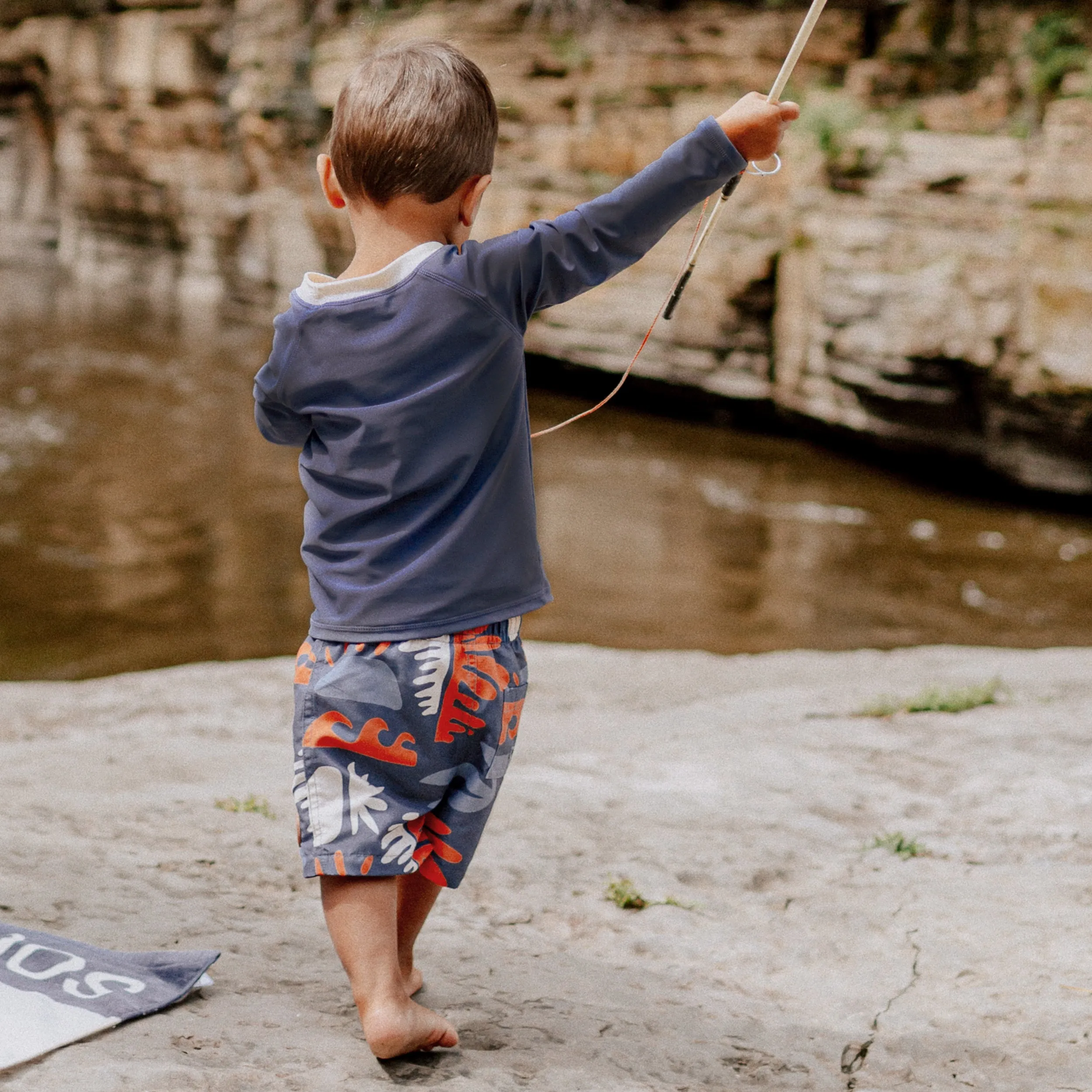 T-shirt de bain bleu à manches longues, bébé || Blue bathing t-shirt with long sleeved, baby