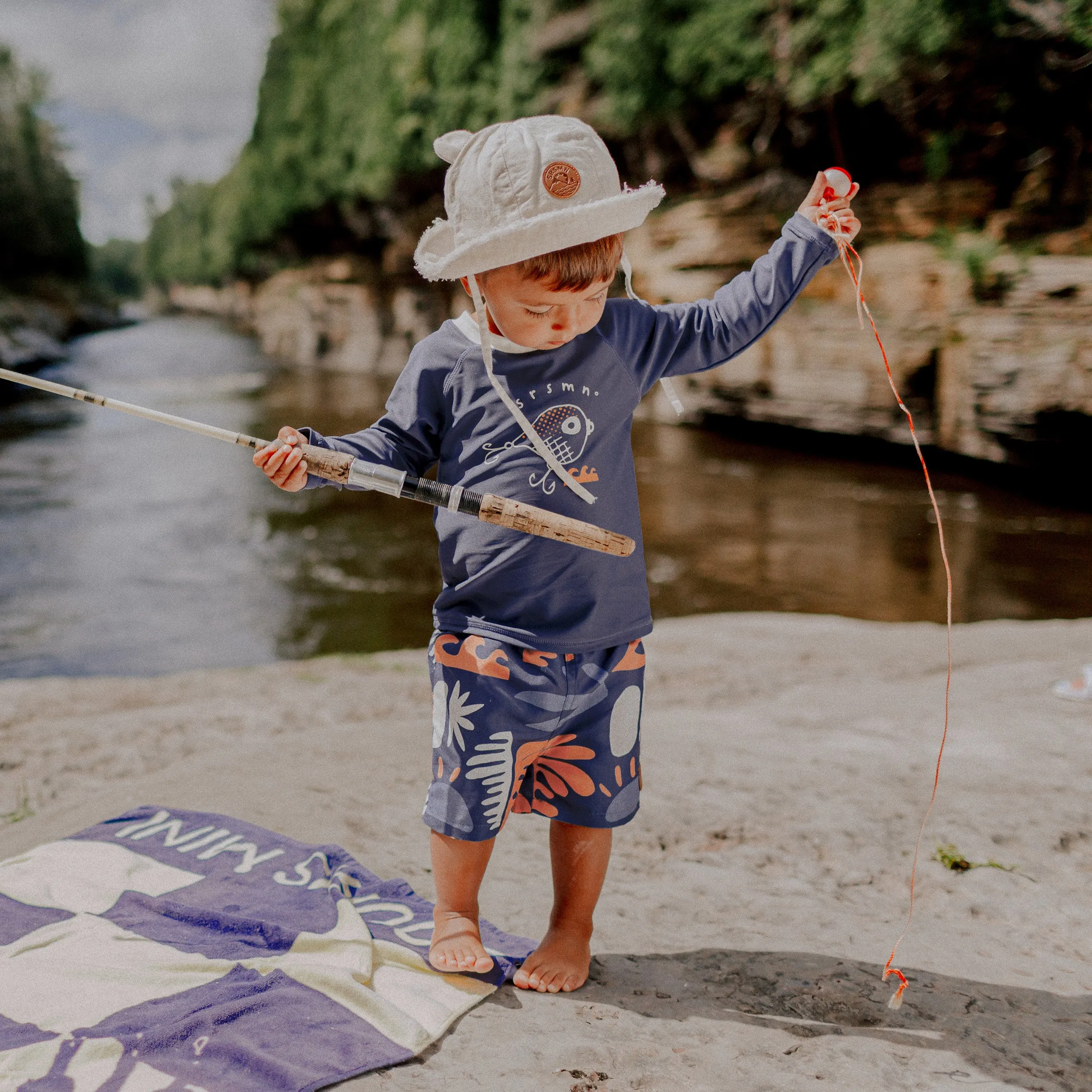 T-shirt de bain bleu à manches longues, bébé || Blue bathing t-shirt with long sleeved, baby