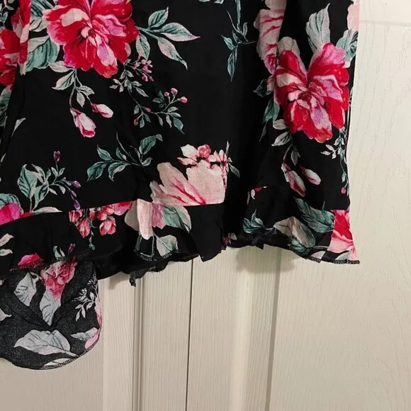 Torrid Womens NWT Black Floral Pockets Ruffle 5 Inch Gauze High-Rise Shorts 2X